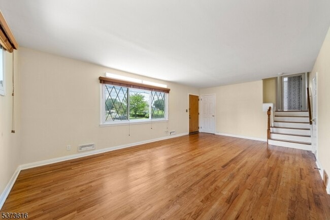 Foto del edificio - 267 Church Ln