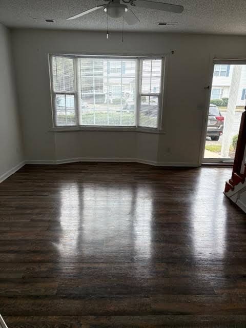 Building Photo - 3835 Sterling Pointe Dr