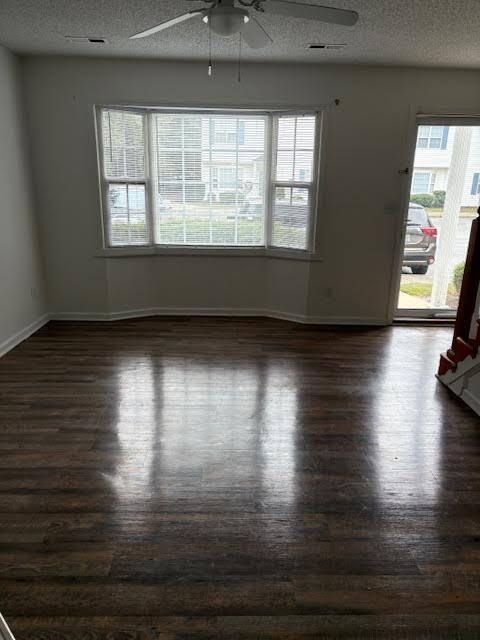 Foto del edificio - 3835 Sterling Pointe Dr