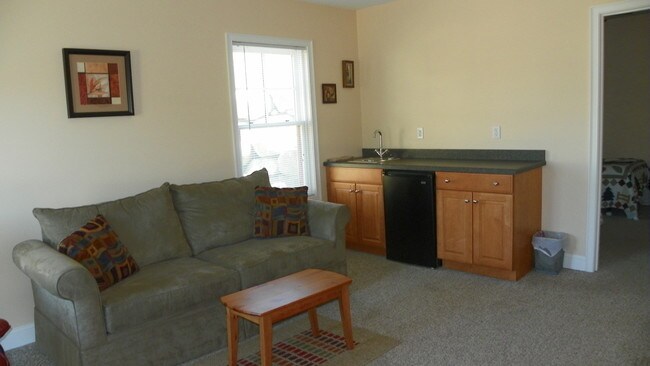Building Photo - 9 Greenscapes Ln