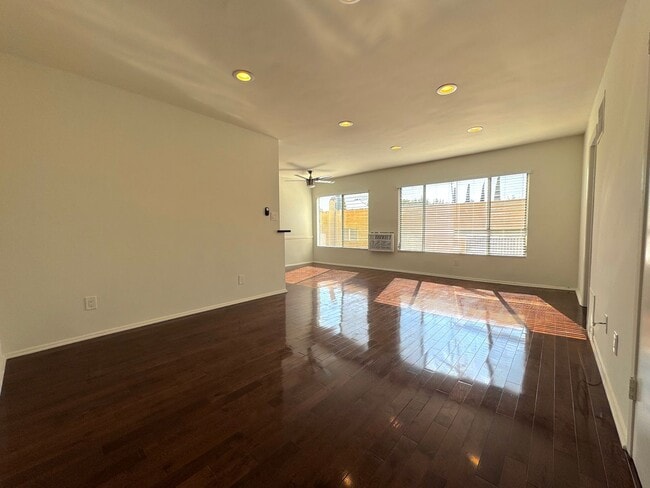 Building Photo - 1159 N Curson Ave