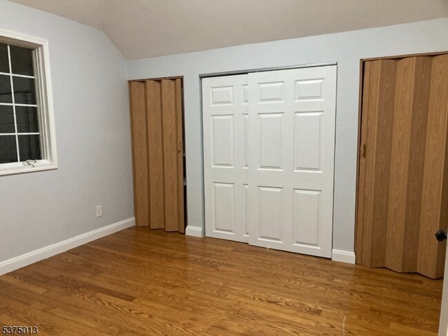 Building Photo - 62 Llewellyn Ave