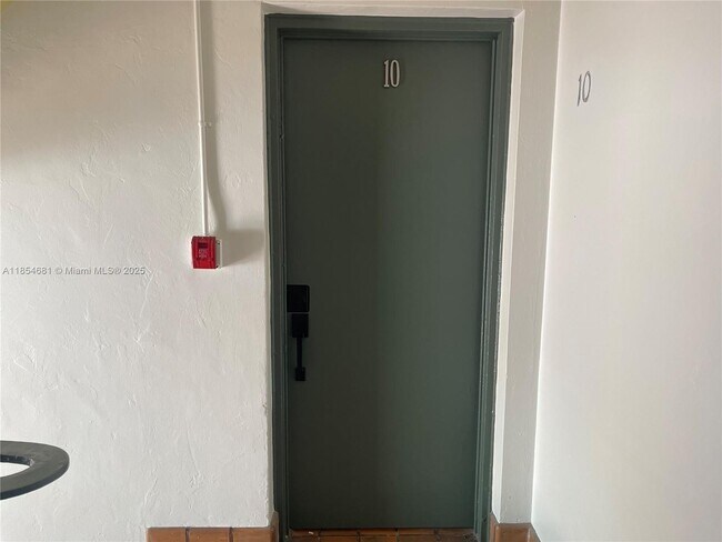 Foto del edificio - 730 12th St