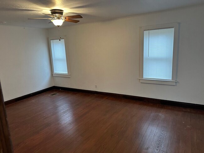 Building Photo - 1431 Hooker Rd