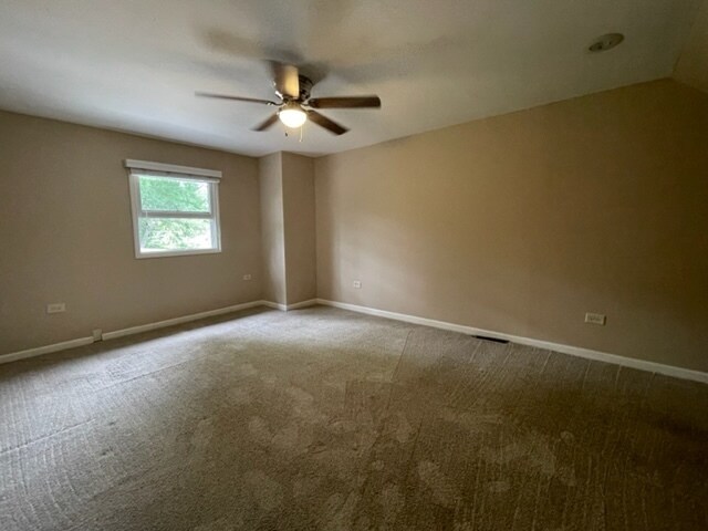 Foto del edificio - 5S634 Columbia St