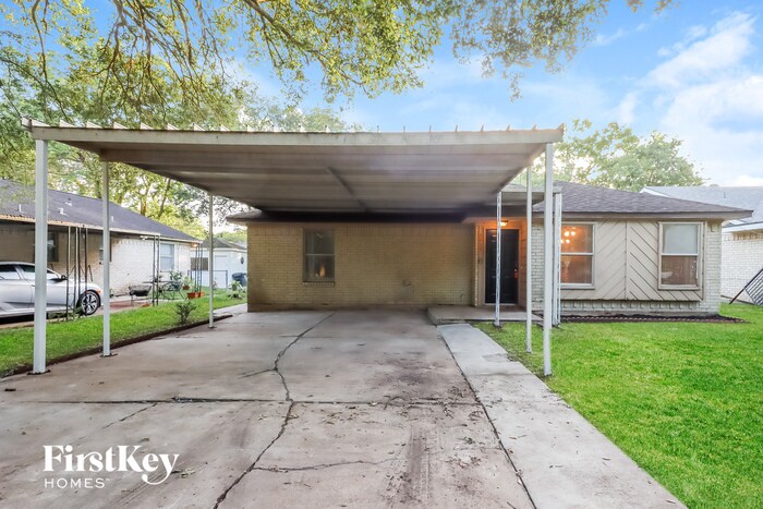 Primary Photo - 2518 San Antonio St