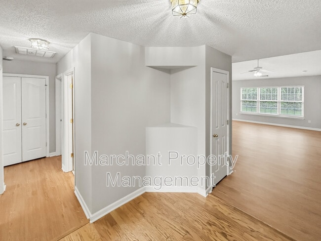 Building Photo - 776 Waterbrook Ln