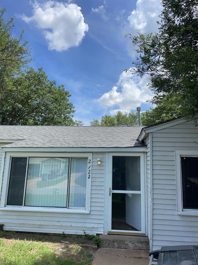 Foto principal - 2722 SW I Ave