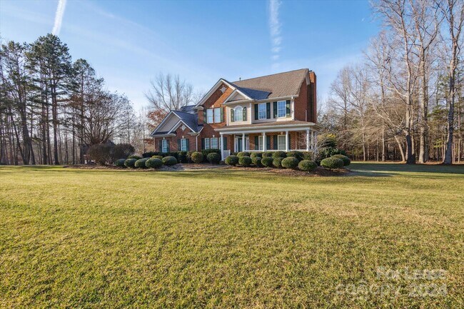 Building Photo - 8704 Hayden Way