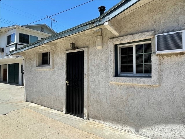 Building Photo - 325 N Monterey St