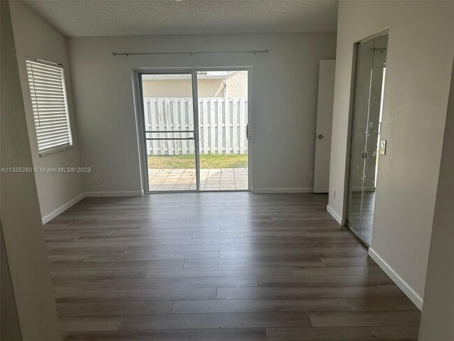 Building Photo - 763 San Remo Dr
