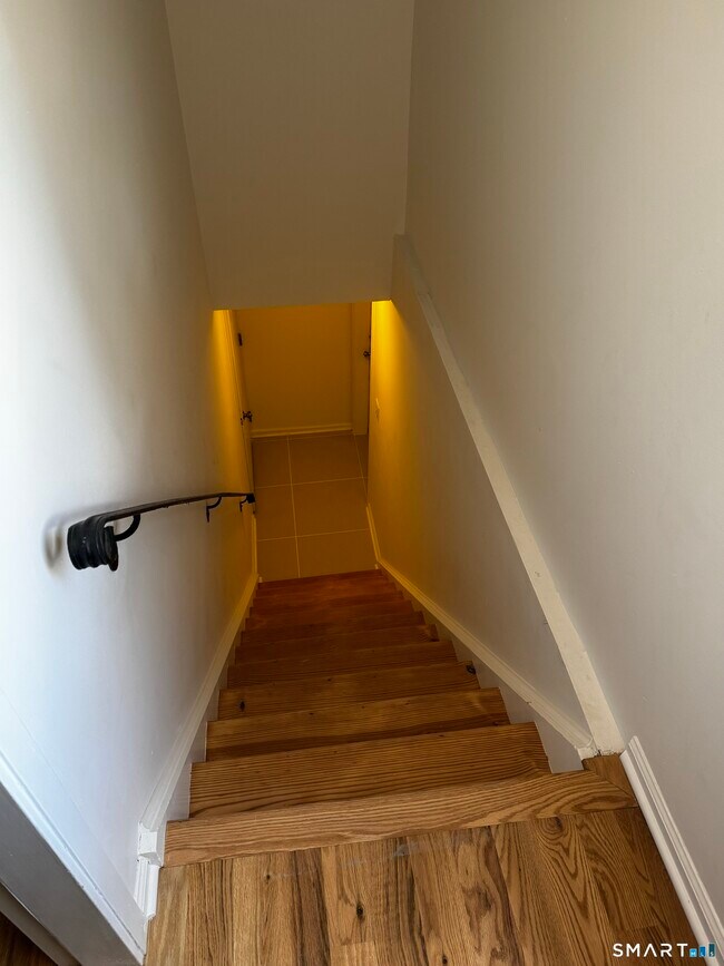 Foto del edificio - 118 W Cedar St