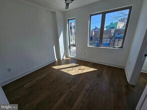 Building Photo - 2234 Frankford Ave