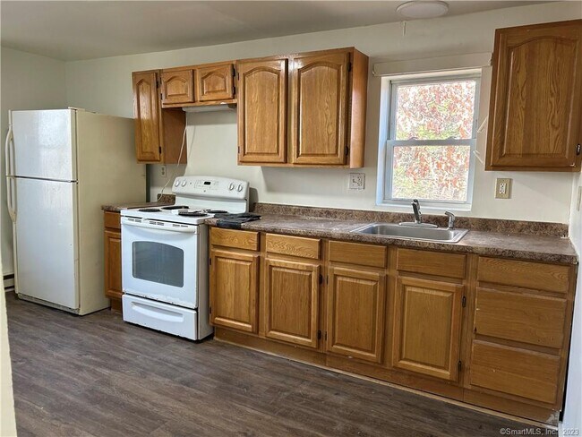 Foto del edificio - 784-786 Plainfield Rd