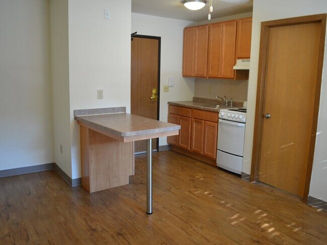 Foto del edificio - Elliot Court Apartments