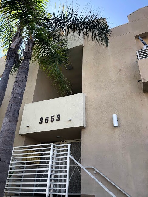 Building Photo - 3653 Empire Dr