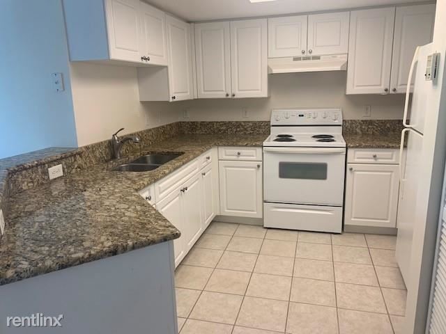 Foto del edificio - 1600 Crestwood Ct S