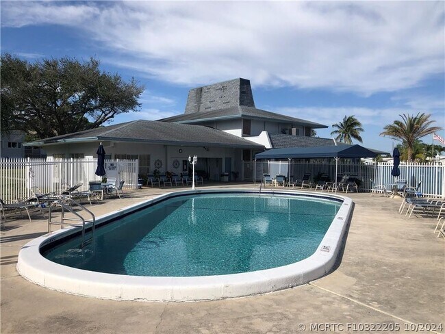 Foto del edificio - 2200 Park Ln