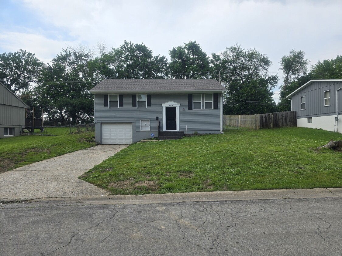 Primary Photo - 8504 E 91 St