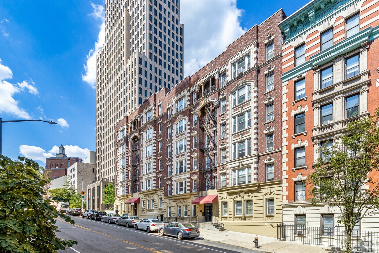 Foto principal - 521 W 122nd St