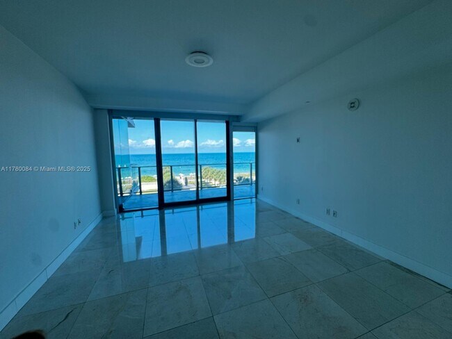 Building Photo - 350 Ocean Dr