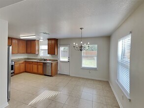 Building Photo - 31702 Regal Park Ct