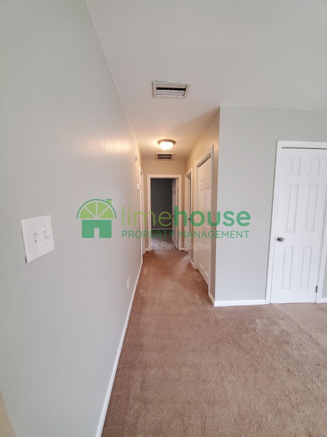 Photo - 2421 Arkansas Avenue Apartment