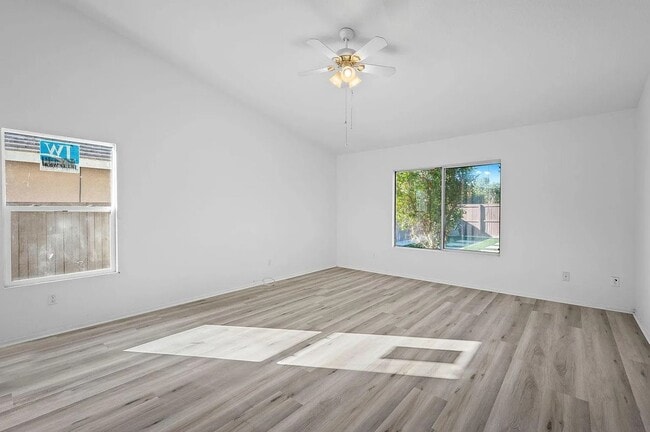 Building Photo - 41617 Beadling Rd