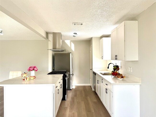 Foto del edificio - 12071 Plumbrook Dr