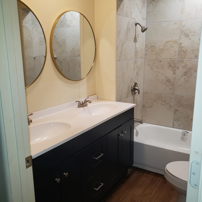 Foto del edificio - 908 Porter St