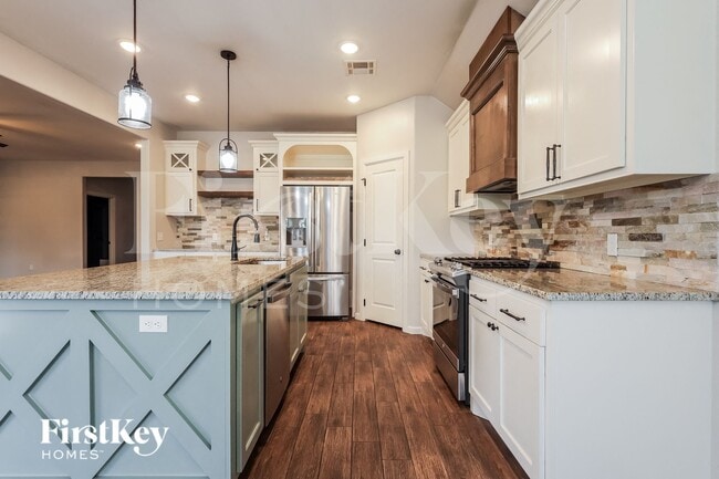 Building Photo - 517 Siena Dr