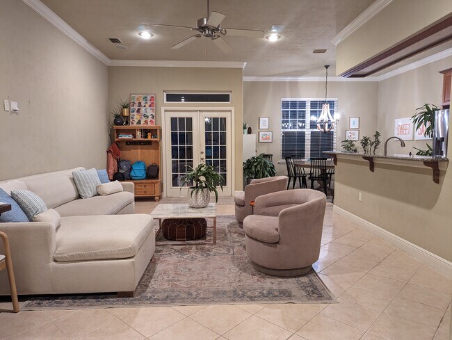 Great room - 3540 SW 74th Way