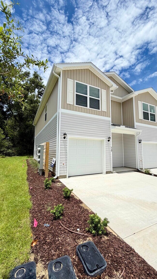 Building Photo - 13 S Main Deck Dr