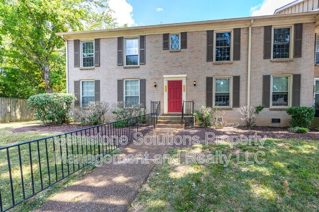 Foto del edificio - 1011 Murfreesboro Rd