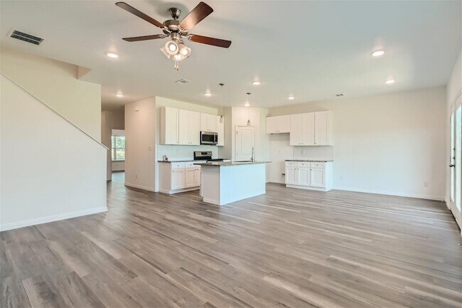 Foto del edificio - 7352 Parkside Place Drive
