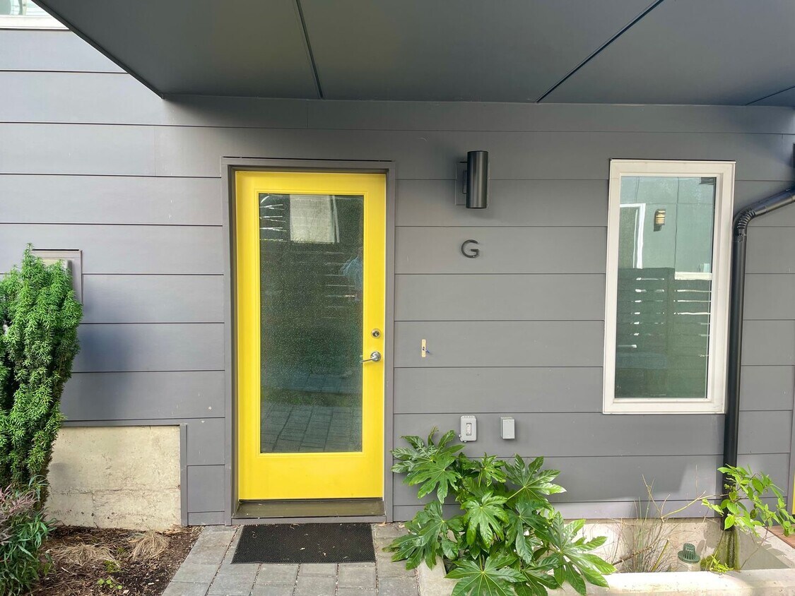Primary Photo - 4 Star Green Built 2-Bedroom, 2-Bath Townhome