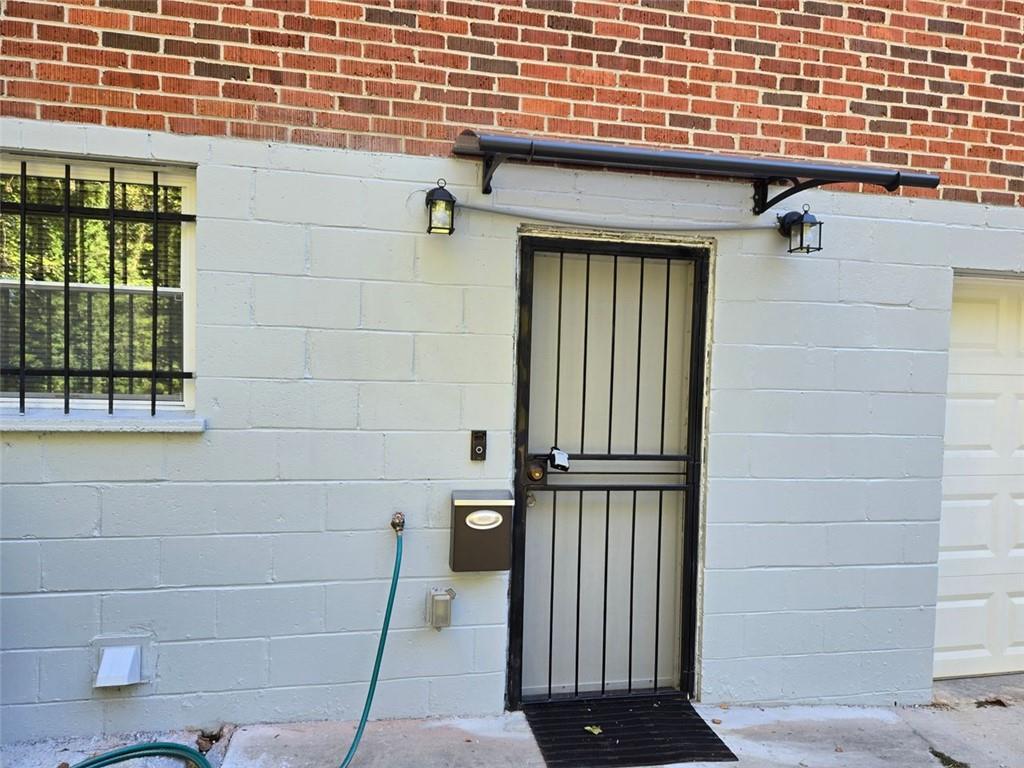 1049 Tuckawanna Dr SW, Atlanta, GA 30311 Room for Rent in Atlanta, GA