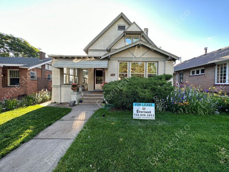 Primary Photo - 1120 Monroe St