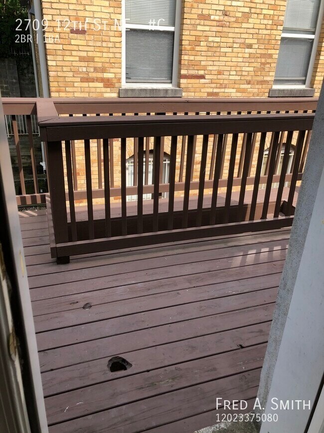Foto del edificio - 2709 12th St NE