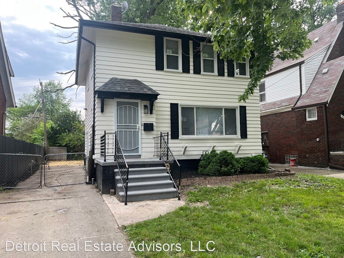 Foto principal - 3 br, 1 bath House - 4845 Buckingham