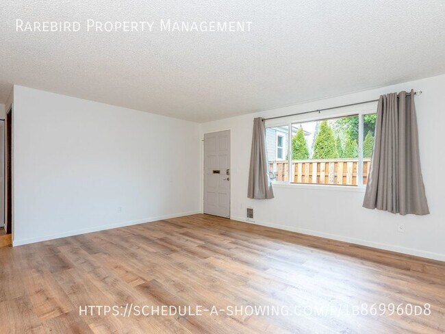 Building Photo - 2 bedroom, 1 bath unit available in North ...