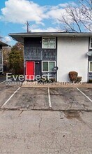 Building Photo - 320 Welch Rd