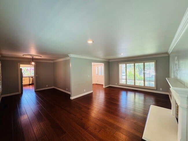 Building Photo - Gorgeous Two-Story in the Desired Livorna ...
