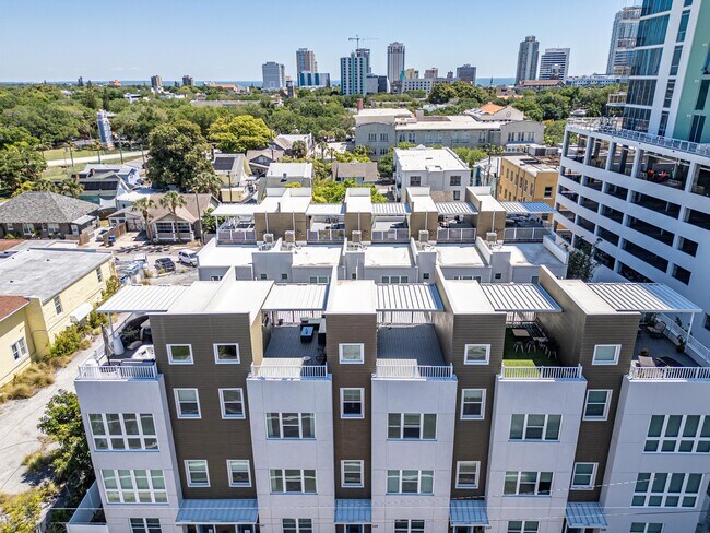 Foto del edificio - 339 8th St N