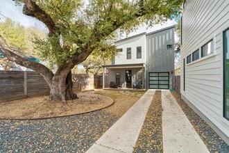 Building Photo - 1183 Oak Grove Ave