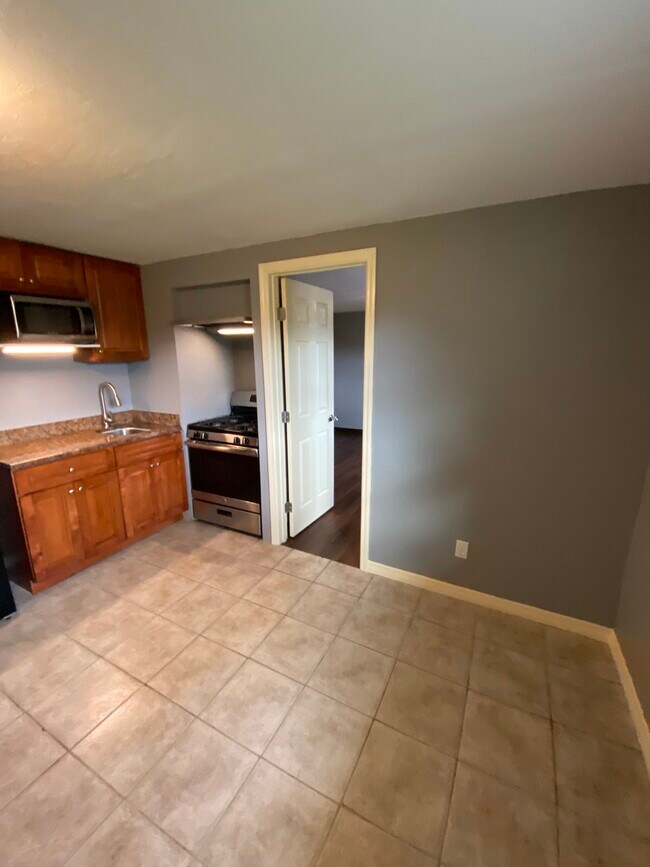 Foto del edificio - 5344 Caldwell St