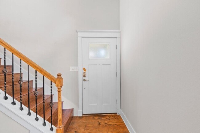 Foto del edificio - 11229 Avery Station Loop