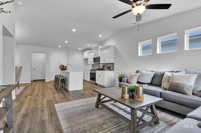 Foto del edificio - 1482 W Woodpine St