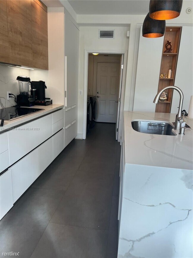 Foto del edificio - 4 br, 3.5 bath House - 3168 NE 211th St