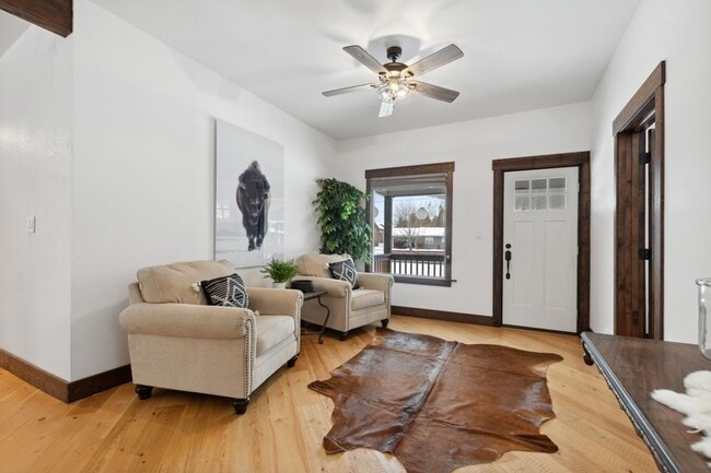 Building Photo - Beautiful Air Home Whitefish